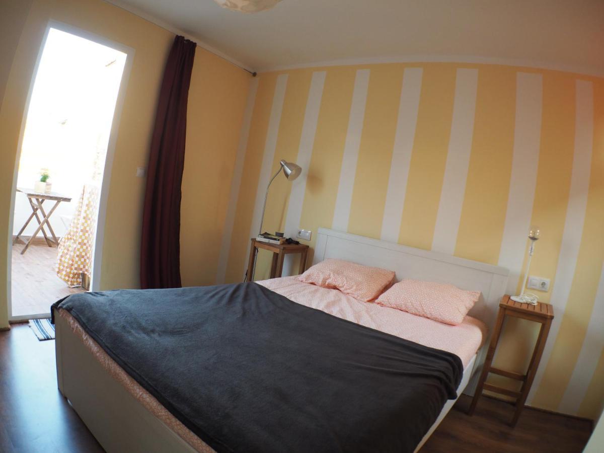 Cosy Appartment W/ Terrace In The Old City Centre マラガ エクステリア 写真